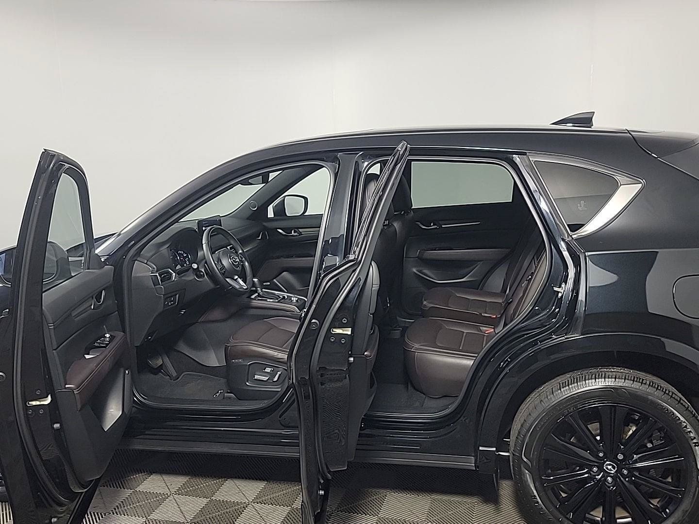 Used 2024 MAZDA CX-5 Signature AWD/4WD image 16