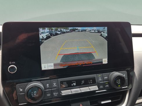 Certified 2024 Toyota Grand Highlander FWD image 22