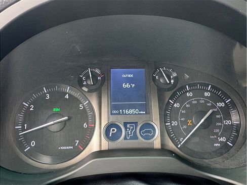 Used 2015 Lexus GX 460 w/ Premium Package AWD/4WD image 17