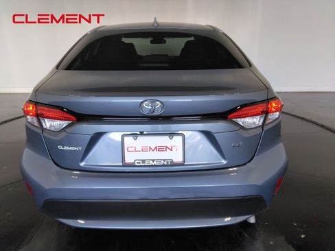 Used 2022 Toyota Corolla LE image 7