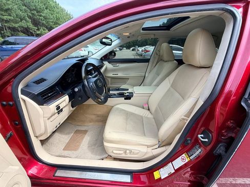 Used 2015 Lexus ES 350 w/ Premium Package FWD image 9