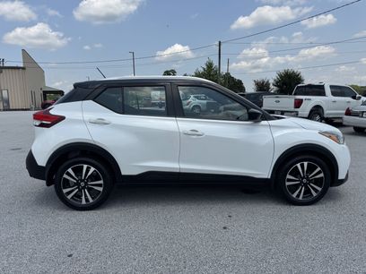 Used 2019 Nissan Kicks SV