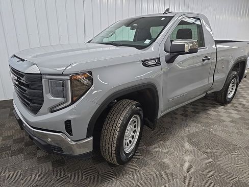 Used 2024 GMC Sierra 1500 Pro w/ Pro Value Package image 8