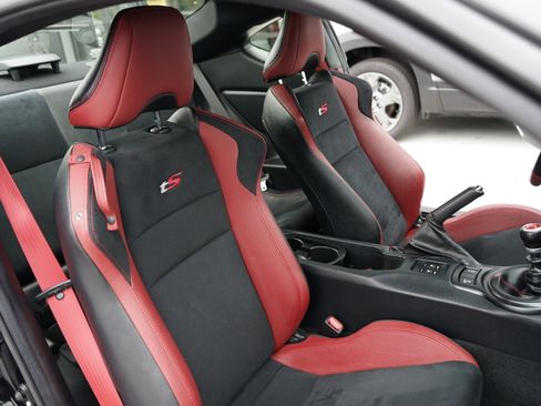 Used 2018 Subaru BRZ tS w/ Popular Package #1 image 26