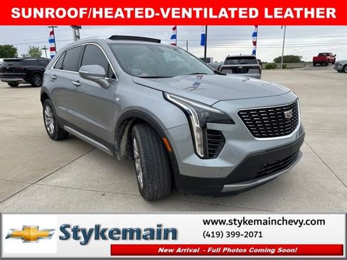 Used 2023 Cadillac XT4 Premium Luxury w/ Enhanced Visibility Package FWD image 20