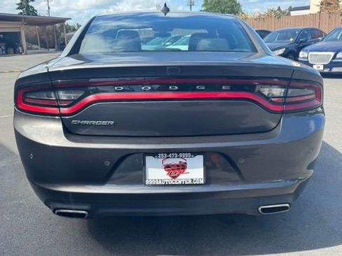 Used 2023 Dodge Charger SXT RWD image 6