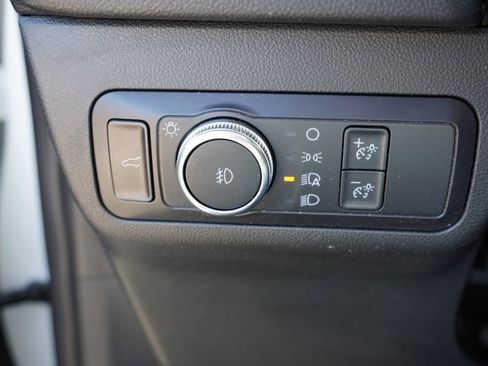 Used 2020 Ford Escape Titanium image 24