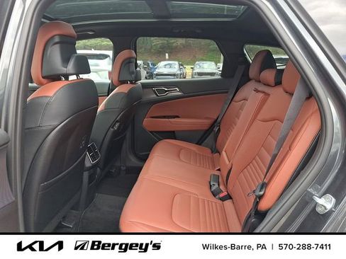 Certified 2023 Kia Sportage SX Prestige AWD/4WD image 12