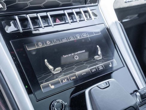 Used 2021 Lamborghini Urus AWD/4WD image 21
