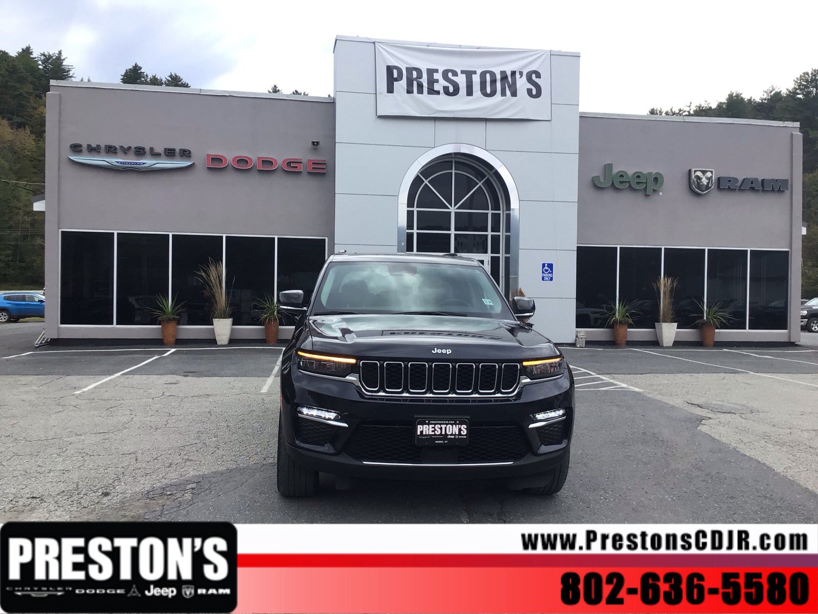 Used 2024 Jeep Grand Cherokee Limited 4xe AWD/4WD image 9