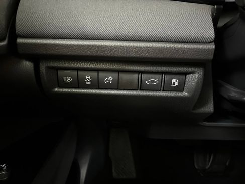 Used 2025 Toyota Camry LE w/ Convenience Package FWD image 57