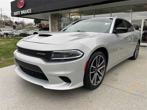 Used 2023 Dodge Charger R/T w/ Cold Weather Package image 5