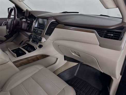 Used 2018 GMC Yukon XL Denali w/ Open Road Package AWD/4WD image 30