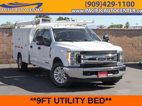 Used 2018 Ford F350 XLT RWD image 1