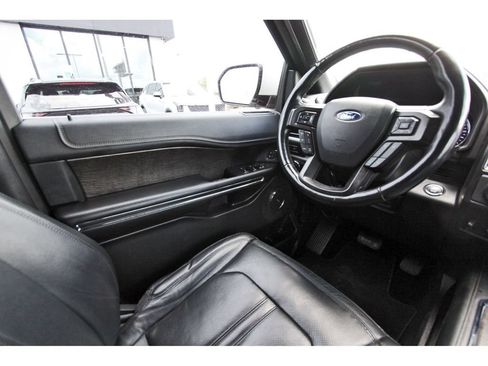 Used 2018 Ford Expedition Limited w/ Equipment Group 302A RWD image 8