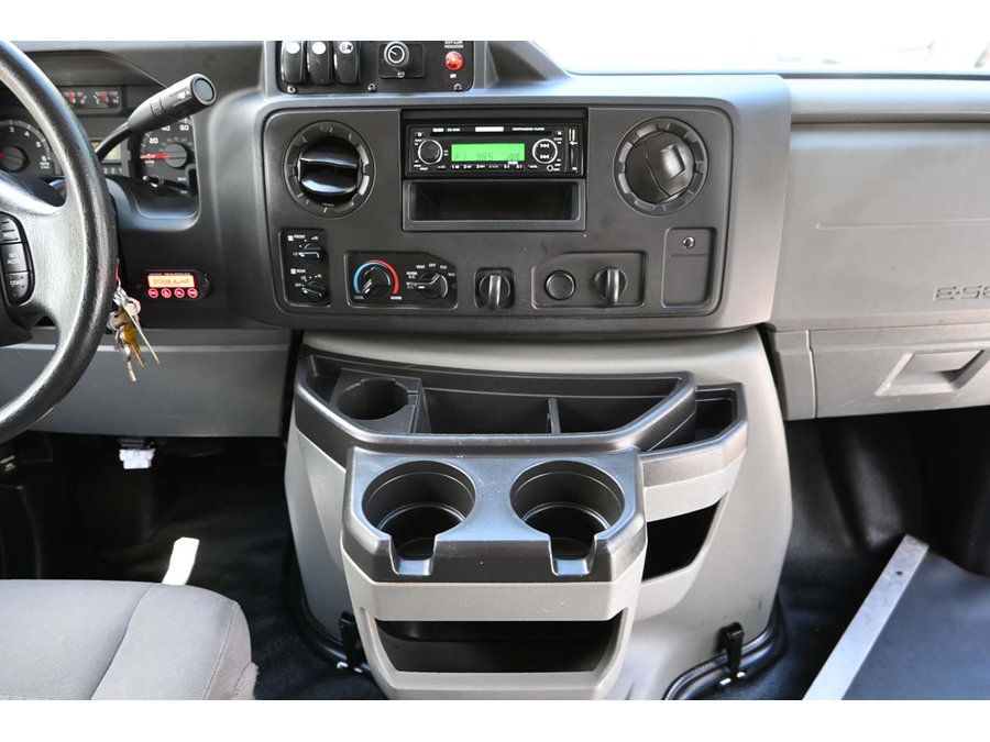 Used 2015 Ford E-350 and Econoline 350 Super Duty RWD image 23
