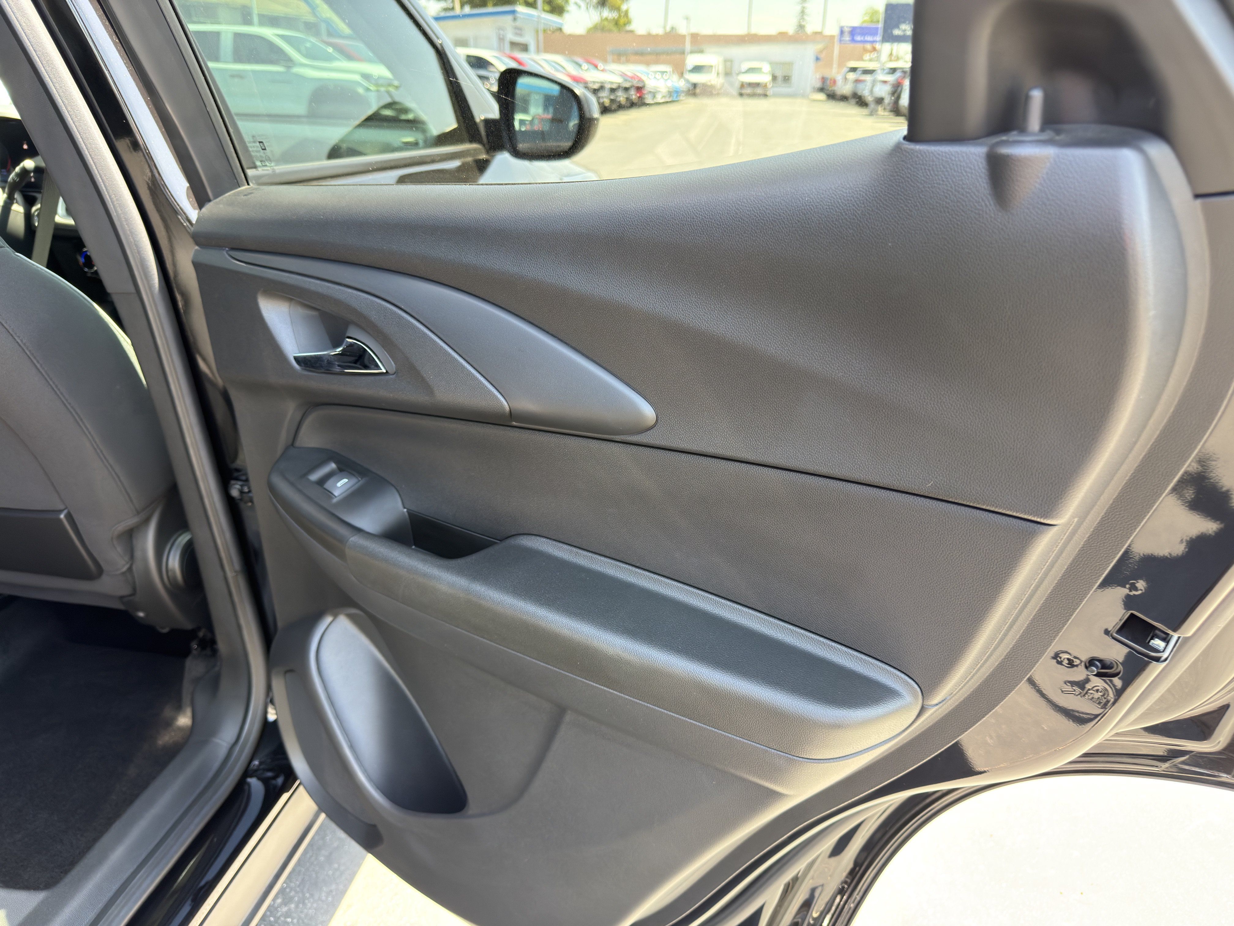 Used 2024 Chevrolet TrailBlazer LT FWD image 14