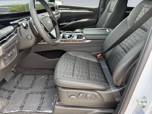 New 2026 Cadillac Escalade Platinum Sport AWD/4WD image 10