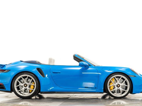 Used 2022 Porsche 911 Turbo S image 50