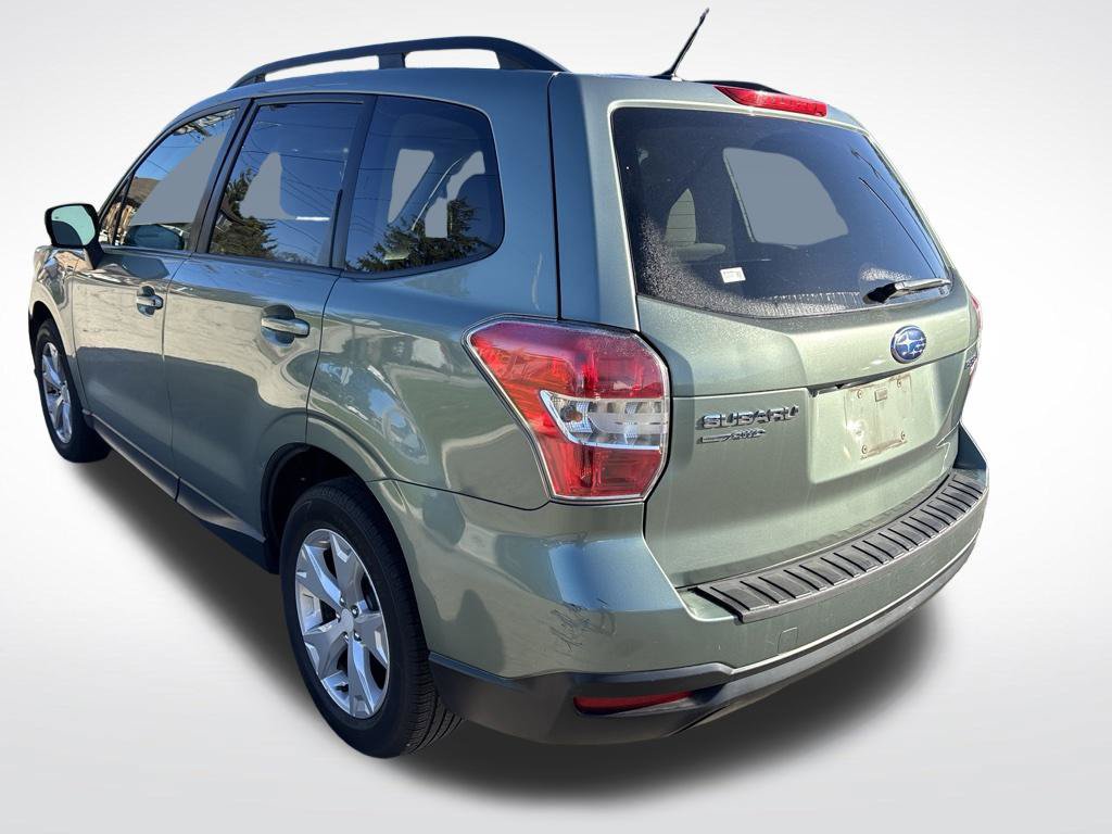 Used 2015 Subaru Forester 2.5i Premium AWD/4WD image 21