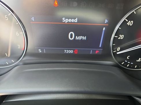 Certified 2022 Buick Envision Preferred FWD image 29