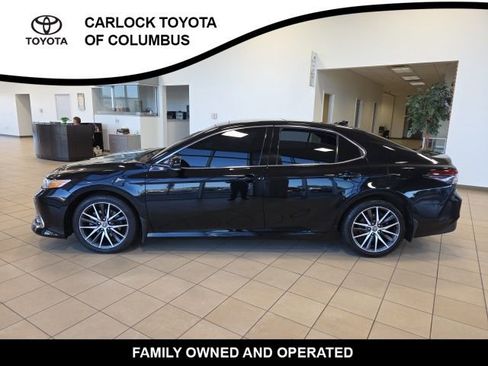 Used 2023 Toyota Camry XLE w/ Navigation Package FWD image 2
