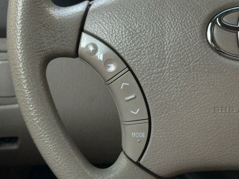 Used 2010 Toyota Sienna LE image 34