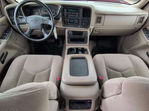 Used 2007 Chevrolet Silverado 2500 LT w/ Onstar Plus Package AWD/4WD image 15