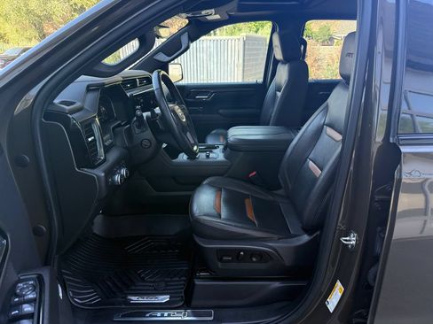 Used 2023 GMC Sierra 1500 AT4 w/ Technology Package AWD/4WD image 21