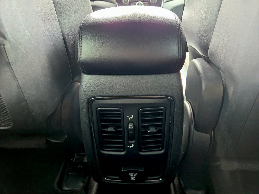 Used 2019 Jeep Grand Cherokee Altitude RWD image 38