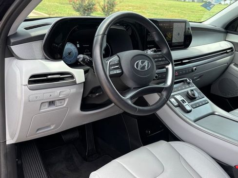 Used 2025 Hyundai Palisade SEL FWD image 12