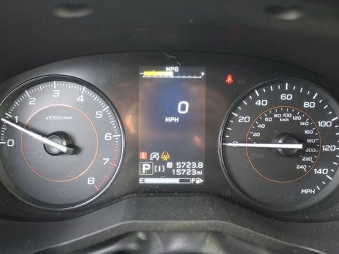 Used 2023 Subaru Crosstrek 2.0i Premium image 17