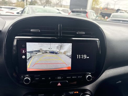 Used 2023 Kia Soul S FWD image 23
