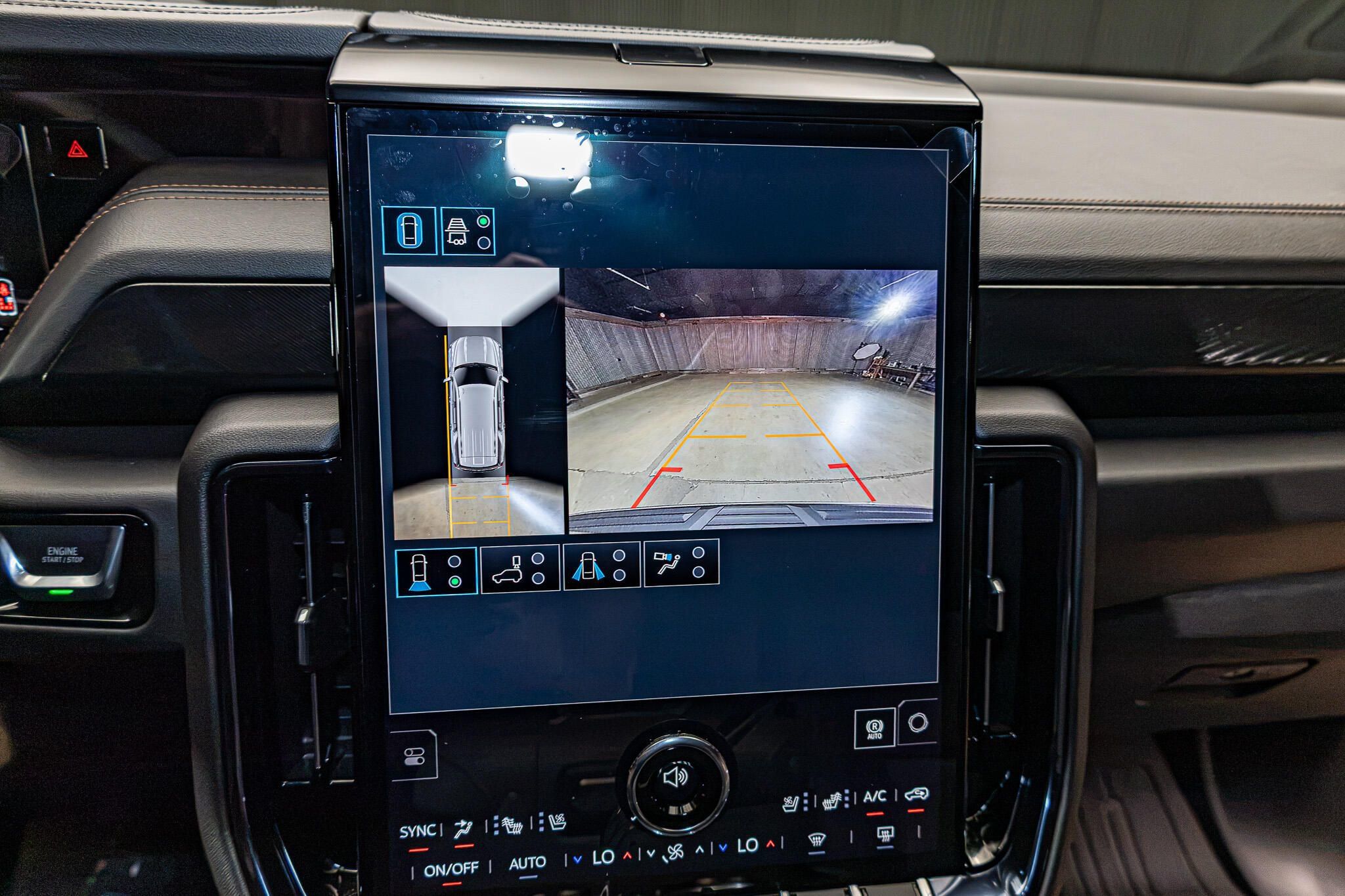 Used 2026 GMC Yukon AT4 AWD/4WD image 19