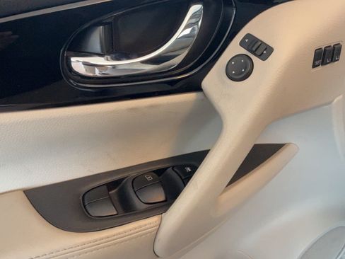 Used 2021 Nissan Rogue Sport SL w/ Premium Package FWD image 24