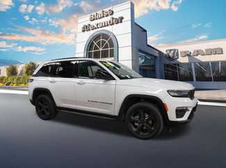 Used 2024 Jeep Grand Cherokee Limited w/ Luxury Tech Group II AWD/4WD video 1