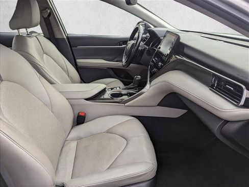 Used 2023 Toyota Camry XSE image 21