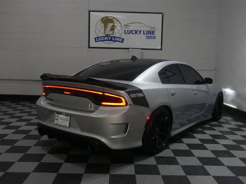 Used 2019 Dodge Charger Scat Pack w/ Daytona Edition Group RWD image 10