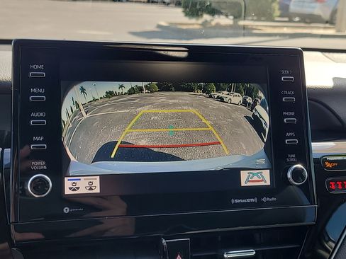 Used 2021 Toyota Camry XLE image 22