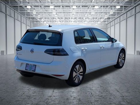 Used 2016 Volkswagen e-Golf SE FWD image 5