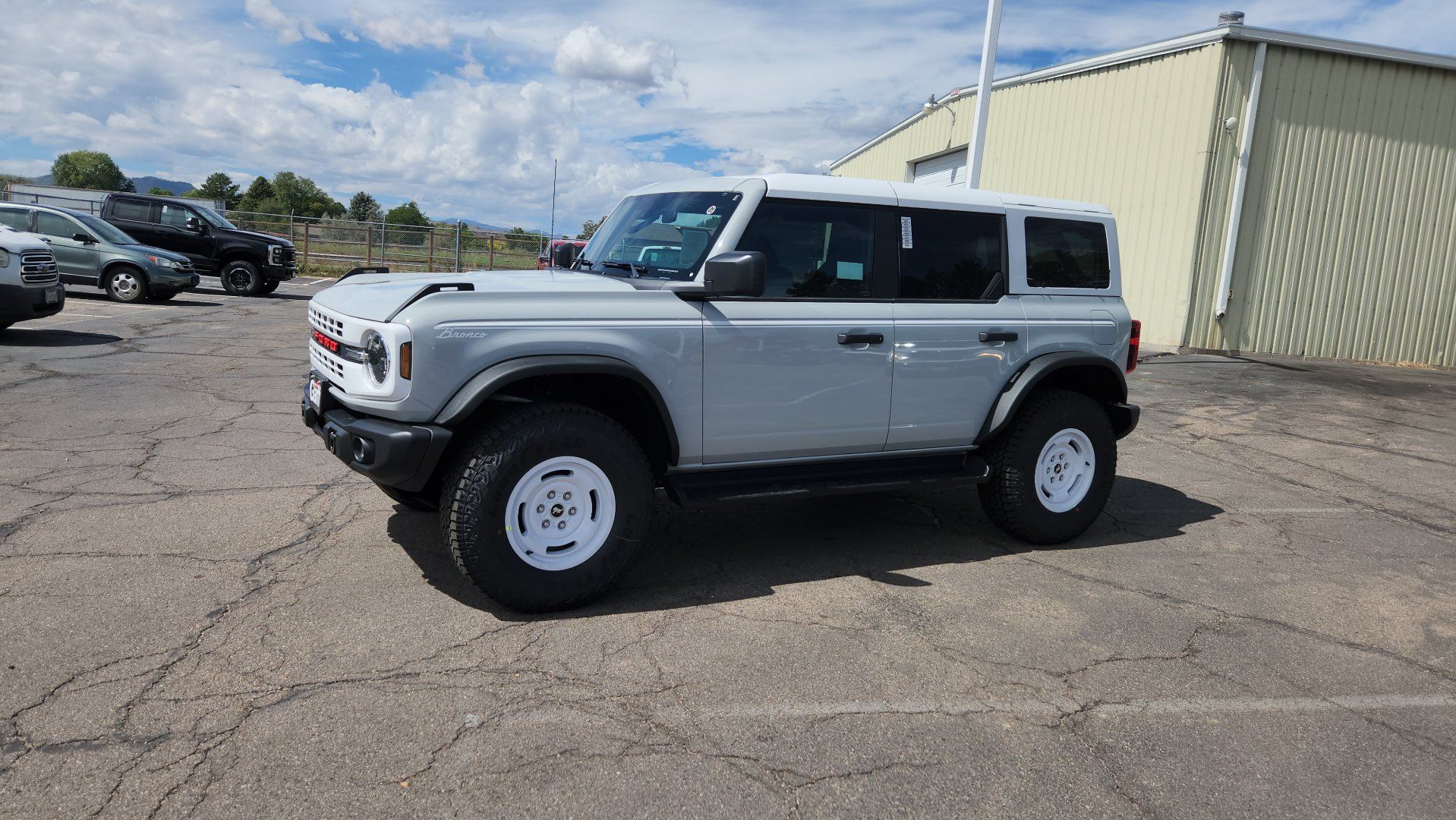 New 2026 Ford Bronco Heritage Edition AWD/4WD image 3