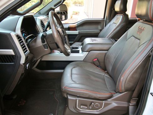 Used 2017 Ford F250 King Ranch w/ King Ranch Ultimate Package AWD/4WD image 23