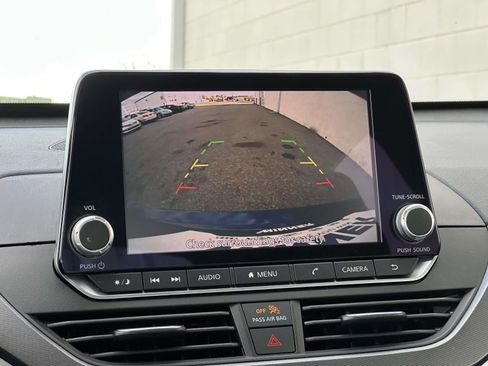 Used 2023 Nissan Altima 2.5 SR image 17