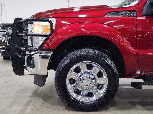 Used 2015 Ford F250 Lariat w/ Chrome Package image 5