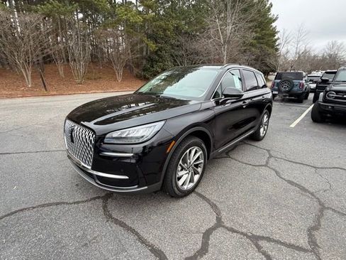 New 2026 Lincoln Corsair Premiere image 3