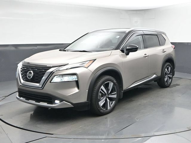 Used 2021 Nissan Rogue Platinum FWD image 3