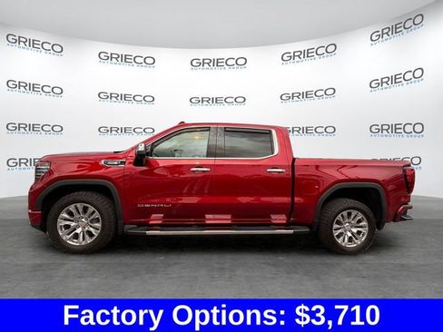 Used 2024 GMC Sierra 1500 Denali w/ Technology Package AWD/4WD image 4