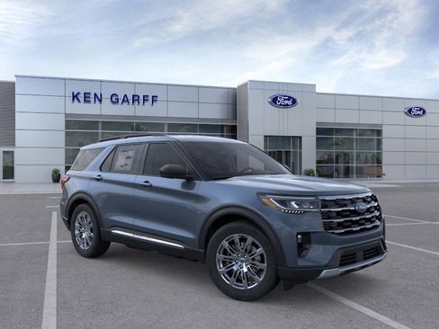 New 2025 Ford Explorer Active w/ Active Comfort Package image 6