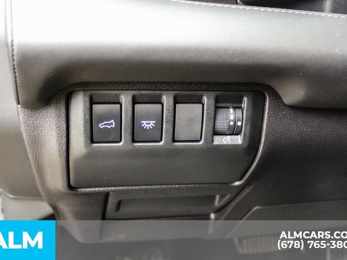 Used 2024 Subaru Ascent Touring image 31