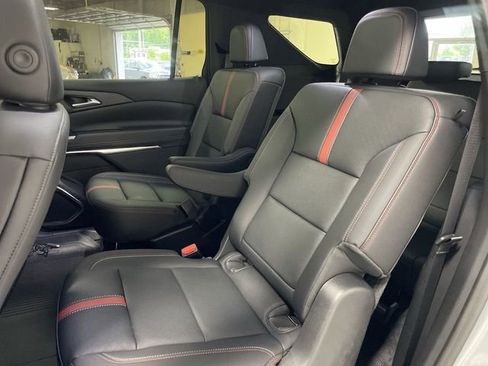 Used 2024 Chevrolet Traverse RS w/ LPO, Floor Liner Package image 15